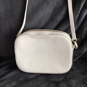 Pop & Suki White Pebbled Camera Crossbody Bag
